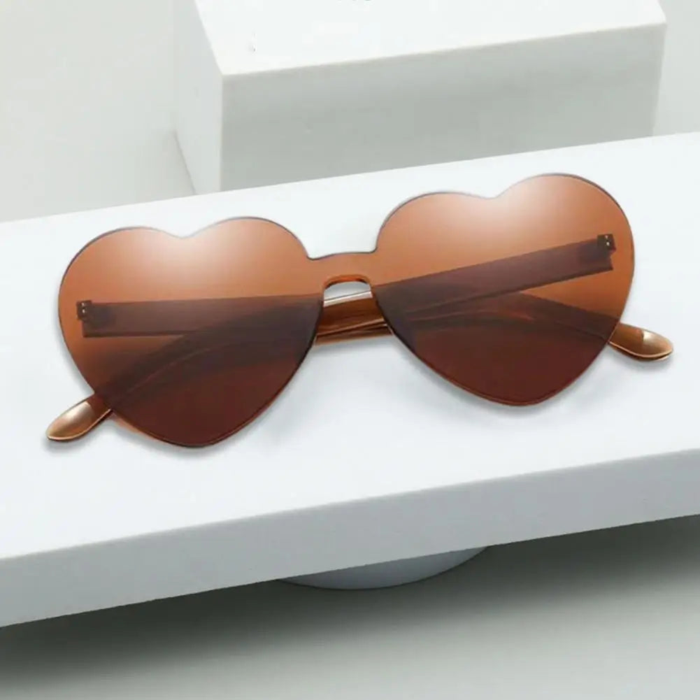 Creative Funny Travel Women Sunglasses Eye Cute Heart Shape Transparent Men Outdoor Sunglasses