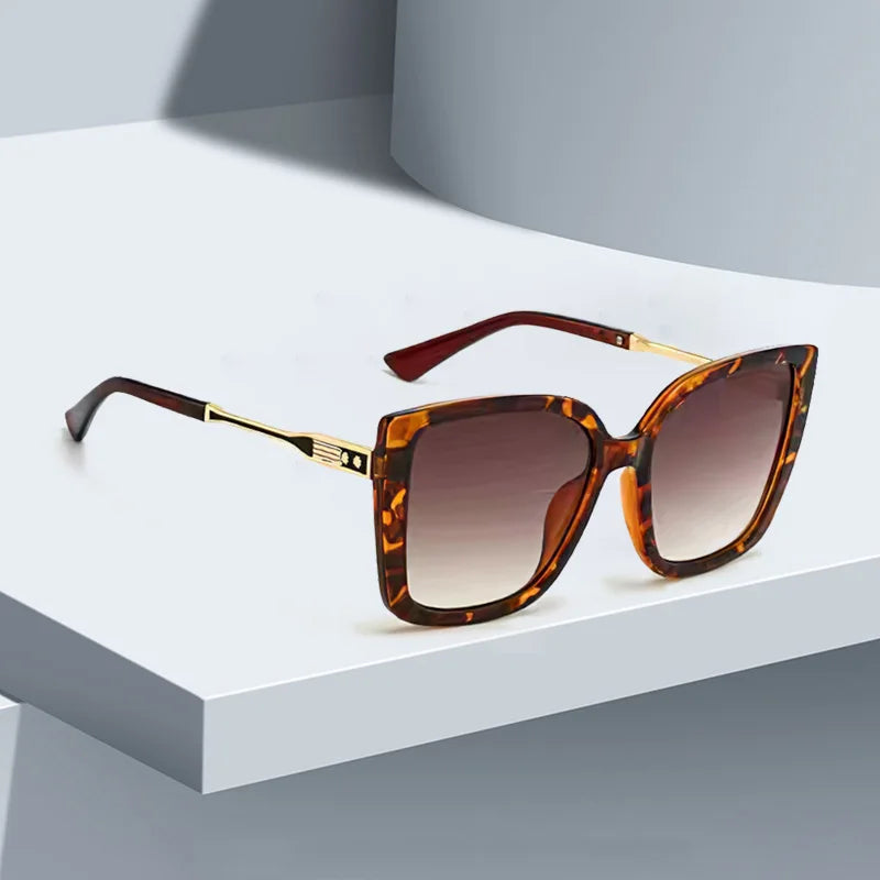 2025 Fashionable Women Sunglasses Large Frame Gradient Color Glasses for Women Exquisite Design for Women Sunglasses for Women
