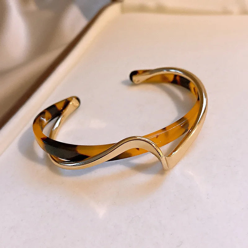 White Acrylic Bracelets Board Bend Metal Bangles Womens Hand Bracelets Geometric C- shaped Opening Bracelets Jewelry Gifts K