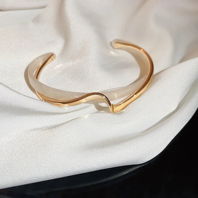 White Acrylic Bracelets Board Bend Metal Bangles Womens Hand Bracelets Geometric C- shaped Opening Bracelets Jewelry Gifts K